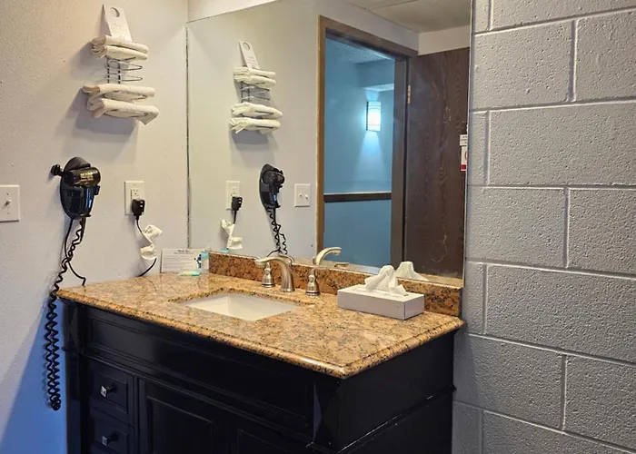 1st Choice Motel